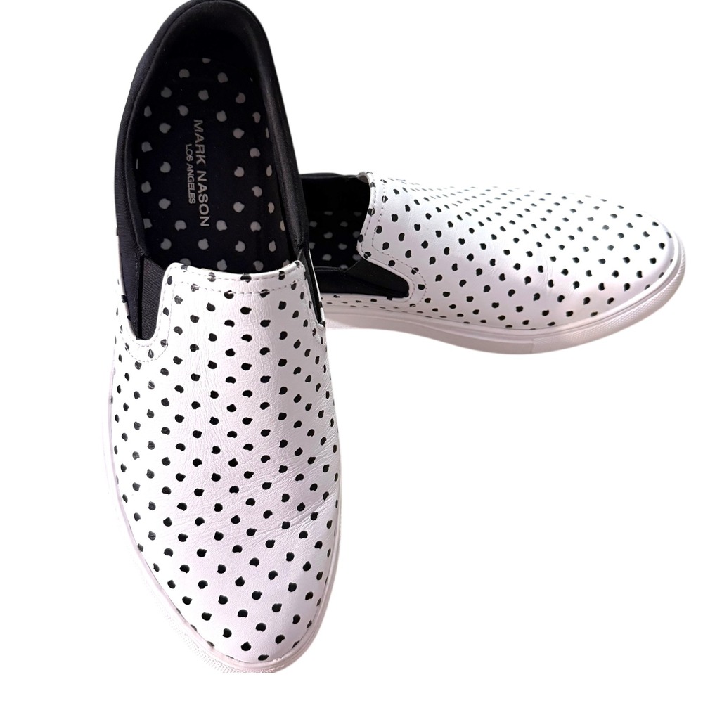 Mark Nason‎ Aimee Slip On Sneakers Women's Size 10 White Black Polka Dot Leather